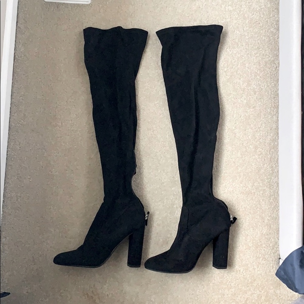 Black swade Steve Madden boots